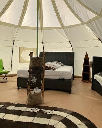 Natuur-Like Glamping In Bosland NeerNeerpelt Екстериор снимка