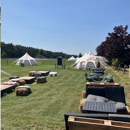 Natuur-Like Glamping In Bosland NeerNeerpelt Екстериор снимка